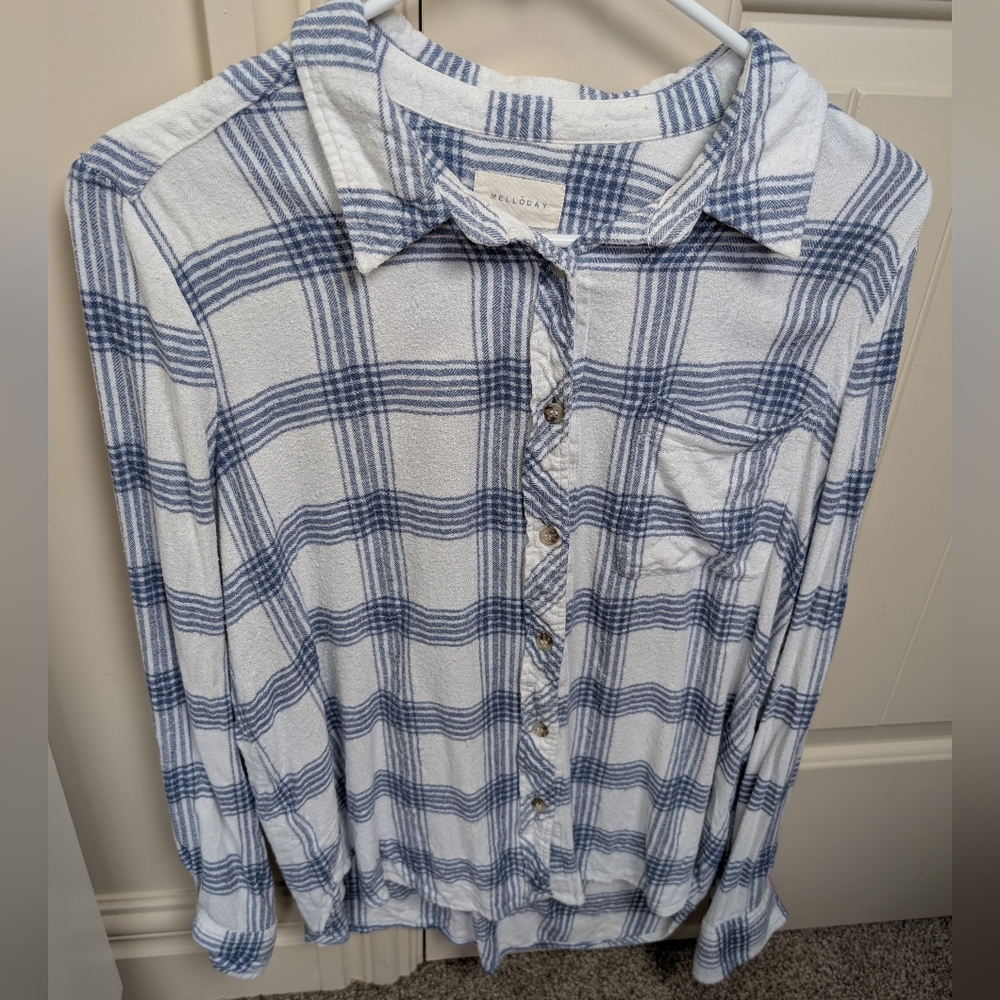 MELLODAY Blue and White Plaid Button Down Shirt